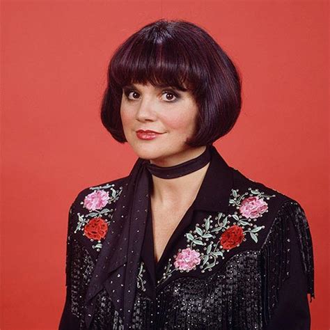 Linda Ronstadt - Biography, Songs, Albums, Discography & Facts ...