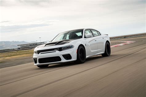 Introducir 84+ imagen dodge charger hellcat widebody - Abzlocal.mx