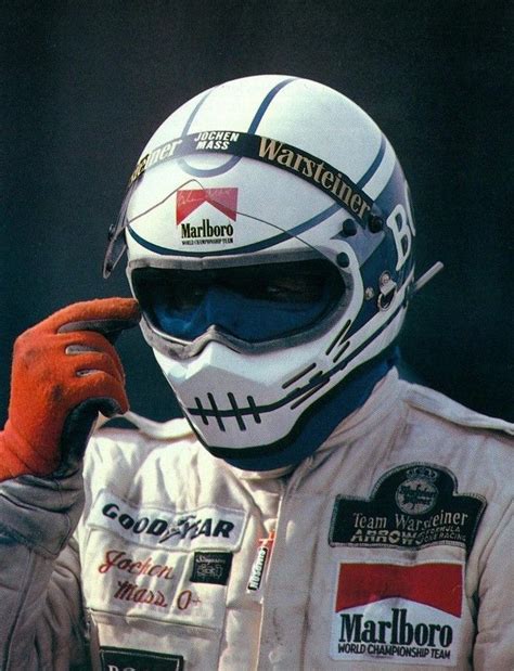 F&O Fabforgottennobility | Racing driver, Helmet design, Helmet