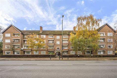 2 bed flat for sale in John Dee House, Mortlake High Street, London ...