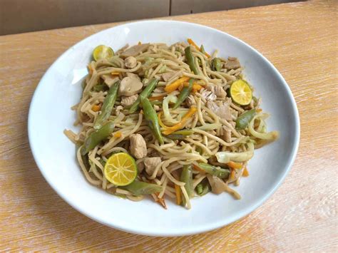 Chicken Pancit Canton Recipe - The Odehlicious