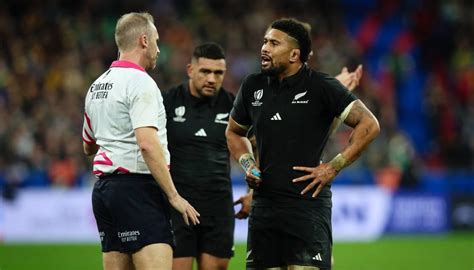 Rugby World Cup: Referee Wayne Barnes targeted with death threats ...