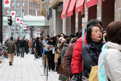 Staying up all night to get lucky (bags) - The Japan Times