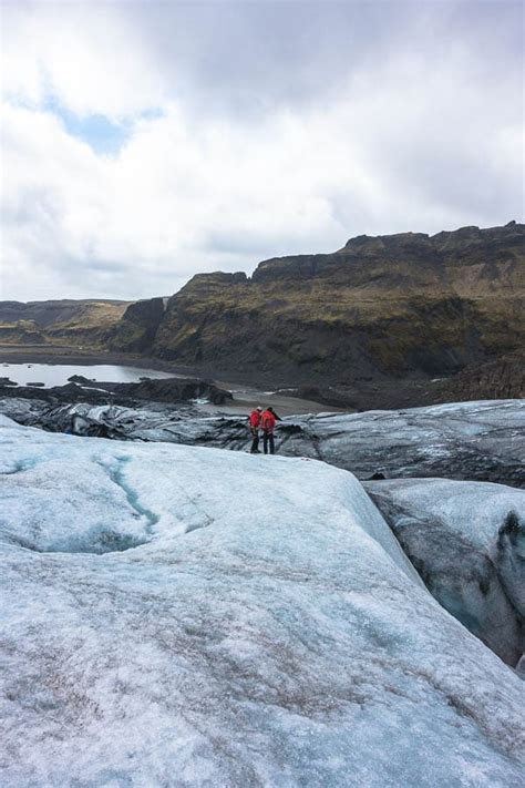 Glacier hiking in Iceland with Icelandic Mountain Guides - Casual Travelist