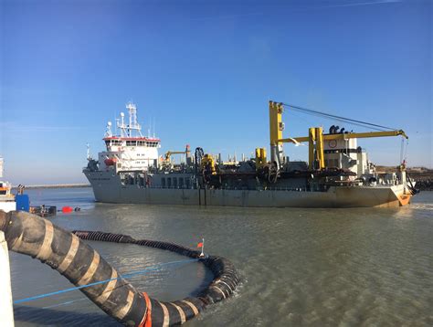 Hopper Dredge Sails 2,000 Hours On Biofuel