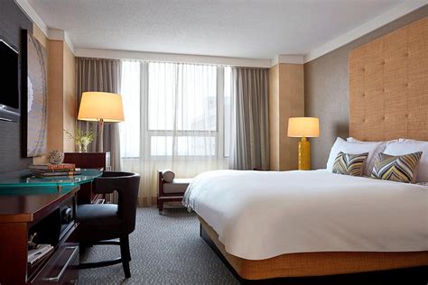 RENAISSANCE COLUMBUS DOWNTOWN HOTEL $98 ($̶1̶6̶9̶) - Updated 2021 ...