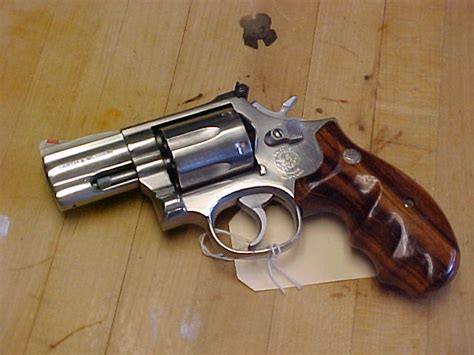 Smith & Wesson 686 Combat Magnum Snub-Nose .357 - Very Nice For Sale at ...