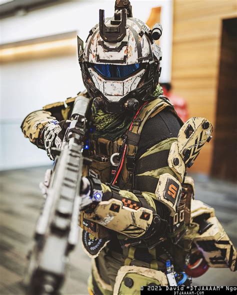 Titanfall 2 Pulse Blade Pilot cosplay | Halo Costume and Prop Maker ...