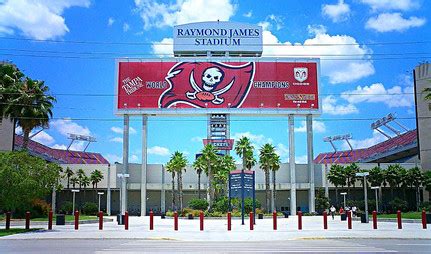 Tampa Bay Buccaneers Parking | Raymond James Stadium Parking | ParkWhiz