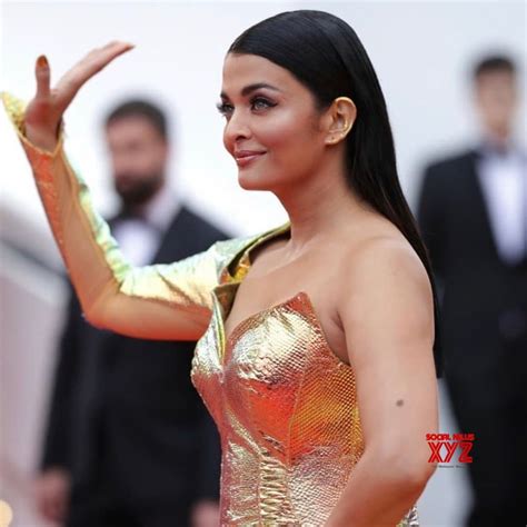 Actress Aishwarya Rai Stills From Cannes 2019 - Social News XYZ