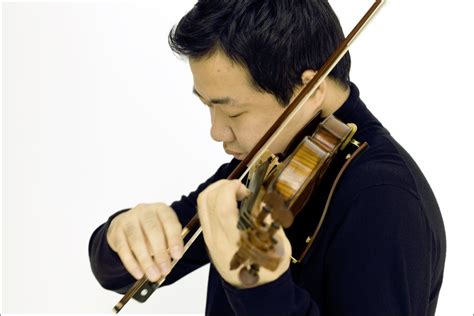 Ning Feng (Violin) - Short Biography