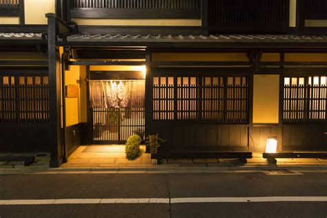 The Design and History of Kyoto's Machiya Homes - Bloomberg