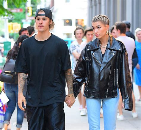 Justin Bieber and Hailey Baldwin hold hands in New York