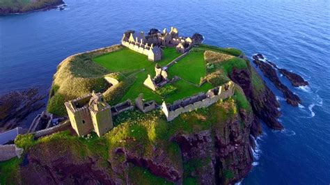 Dunnottar castle part:1 In Stonehaven Scotland. 🙏ปราสาทดันนิตาร์ ติด ...