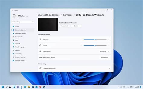 How to change camera settings on Windows 11 - Pureinfotech