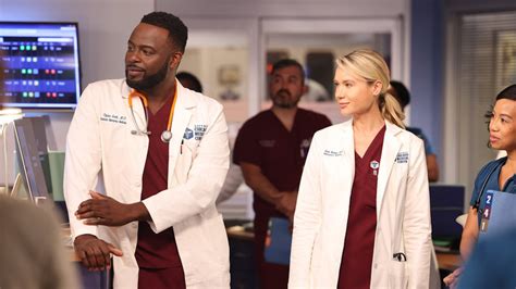 'Chicago Med': Meet the New Doctors in the Season 7 Premiere (PHOTOS)