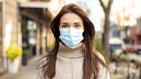 COVID-19 And The Importance Of Wearing A Mask | iCare