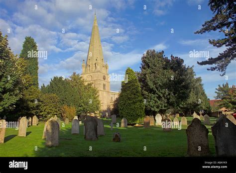 Edwinstowe, St Mary's Church Stock Photo - Alamy