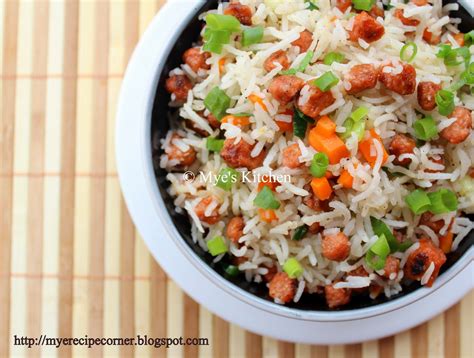 Mye's Kitchen: Soya Chunks Fried Rice / Meal Maker Recipes