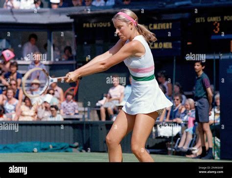 Chris Evert is shown in action at Wimbledon in June 1975. (AP Photo ...