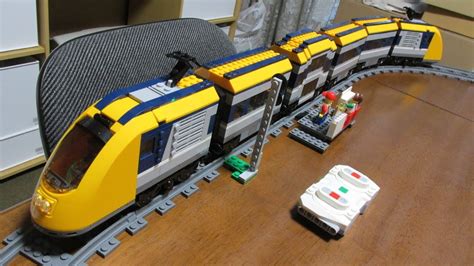 Lego mini-Passenger Train(#60197) 2 - YouTube