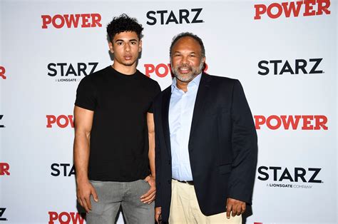 Geoffrey Owens Kids: Son Jordyn Owens, Job Details | Closer Weekly