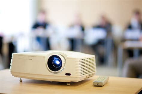 How to Find a Used Projector for the Classroom - USA TODAY Classifieds