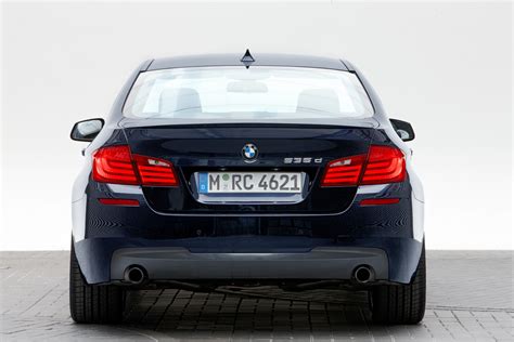 Premiere: 2011 BMW 5 Series M-Sport Package