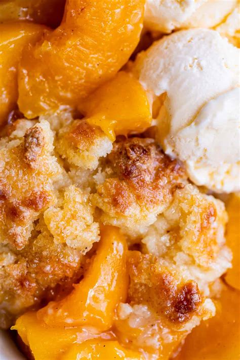 The Best Peach Cobbler Recipe - The Food Charlatan