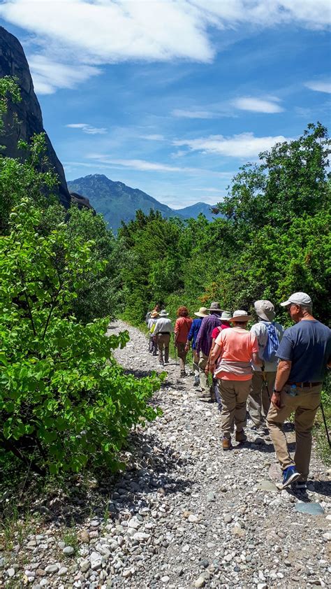 Hiking in magnificent Meteora - Greek Adventure