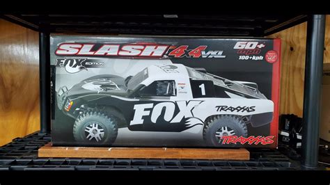 Traxxas Slash 4x4 VXL (unboxing - kinda) - YouTube