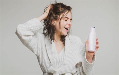 Achieving Clean Hair with a Dry Shampoo Hack