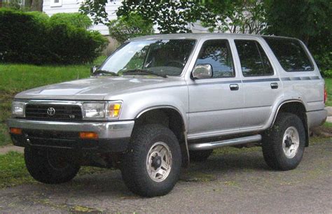 File:92-95 Toyota 4Runner.jpg - Wikipedia