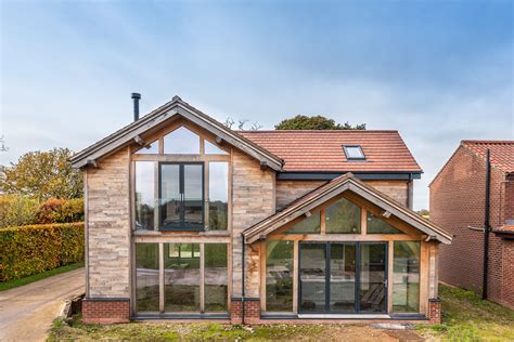 The oak framed home with timber cladding | Saint-Gobain Self-Build