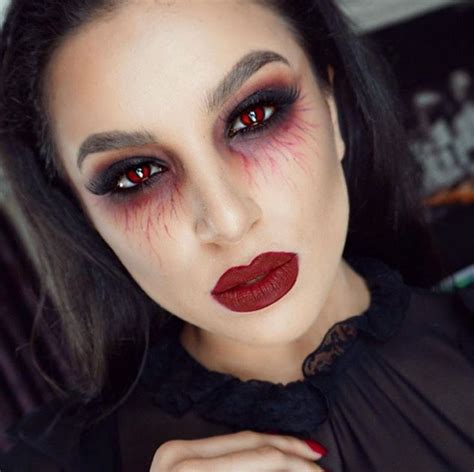 #maquillage #halloween vampire femme instructions yeux rouges ...