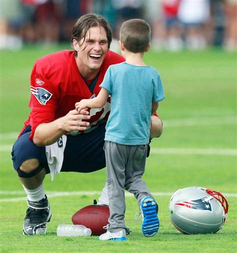 Tom Brady: Cutest Family Photos Of His Kids Vivian & More – Hollywood Life