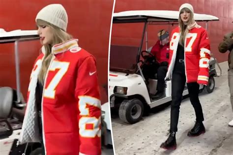 Taylor Swift Spotted In Crazy Custom Travis Kelce Jacket For NFL ...