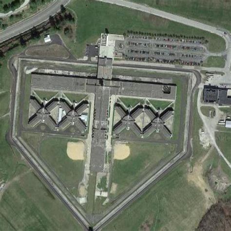 Eastern Kentucky Correctional Complex in West Liberty, KY - Virtual ...