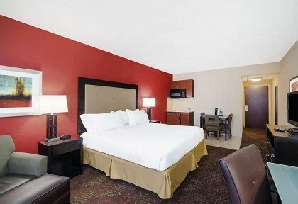 Fort Campbell Lodging - Holiday Inn Express Turner Guesthouse - DoD ...