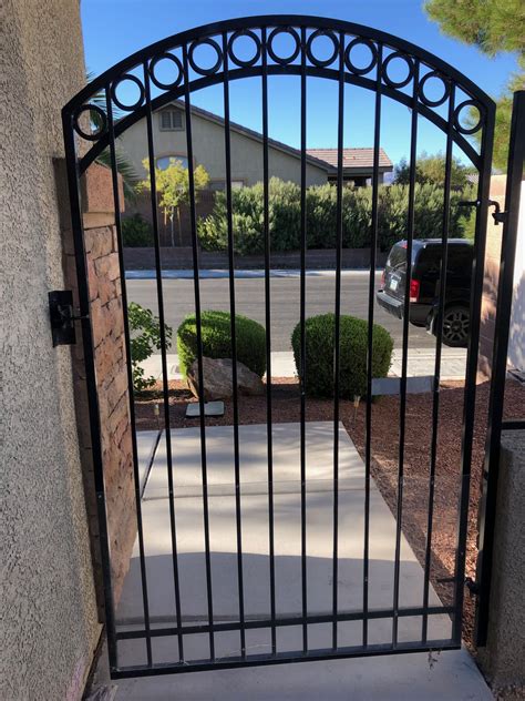 Residential Side Gates - LV Iron