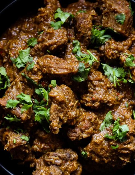 BEEF KORMA RECIPE(slow-cooked Indian beef curry). | ISLAND SMILE