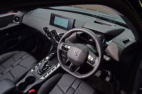 DS 3 Crossback E-TENSE interior & comfort | DrivingElectric