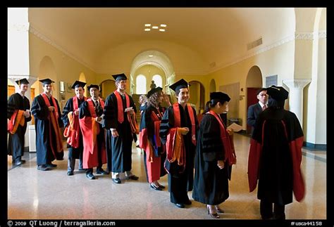 Picture/Photo: Graduates in academical regalia inside Memorial ...