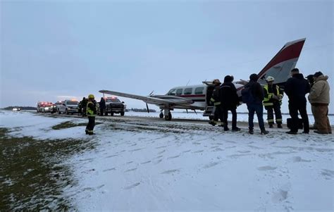 'Brace, brace, brace': Plane makes emergency landing on narrow gravel ...