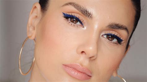 FESTIVE BLUE EYELINER MAKEUP LOOK | ALI ANDREEA - YouTube