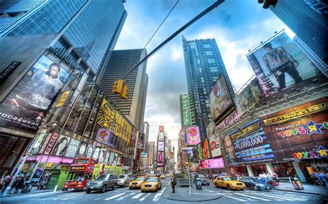 Times Square New York: The Most Famous Entertainment Centers in The ...