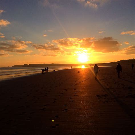 Sunset at South Beach, Tenby, Pembrokeshire | Sunset, Pembrokeshire ...