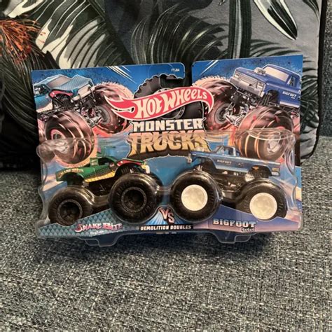 NEW HOT WHEELS Diecast Monster Trucks Vehicle 2 Pack - Bigfoot vs Snake ...