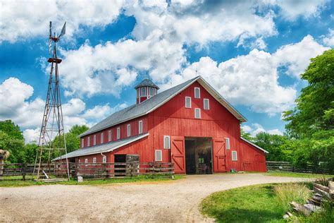 20+ Farmhouse Barn Home Johnstown-Altoona PA - 15 Décor & Accents