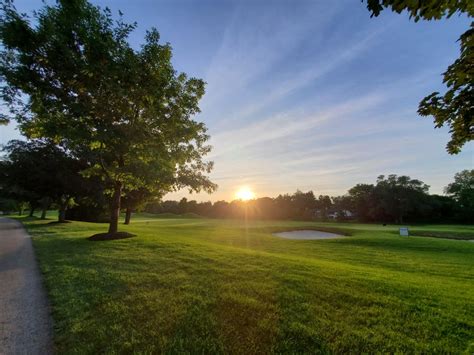 Westmount Golf Course looked beautiful this evening : kitchener